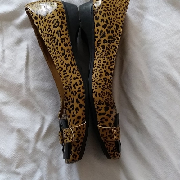 Liz Claiborne leopard print flats 8M $28+belt - Picture 9 of 9